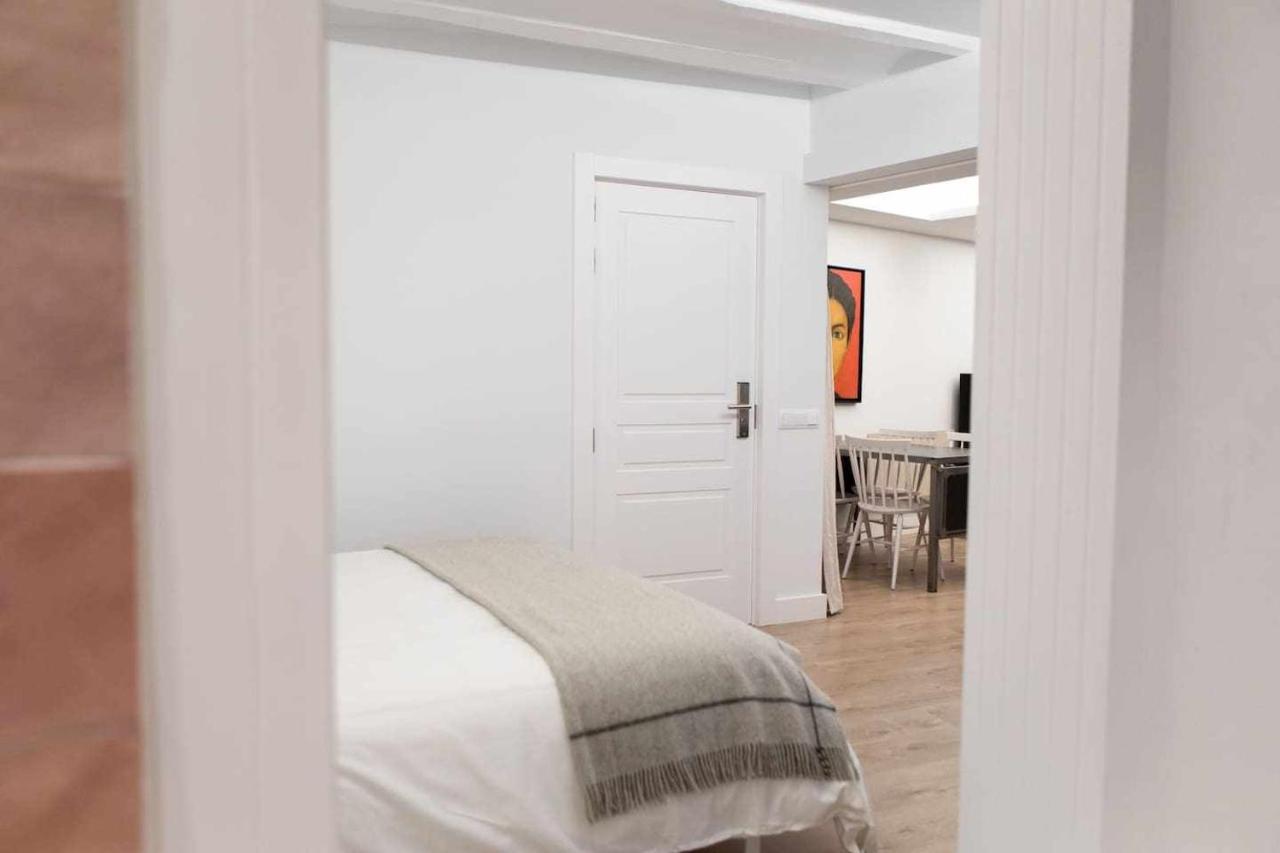 Esencia Del Casco Antiguo Apartment Logrono Ngoại thất bức ảnh